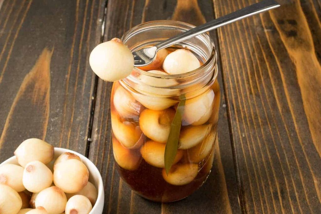 Incorporating Pickled Onions into Your Diet